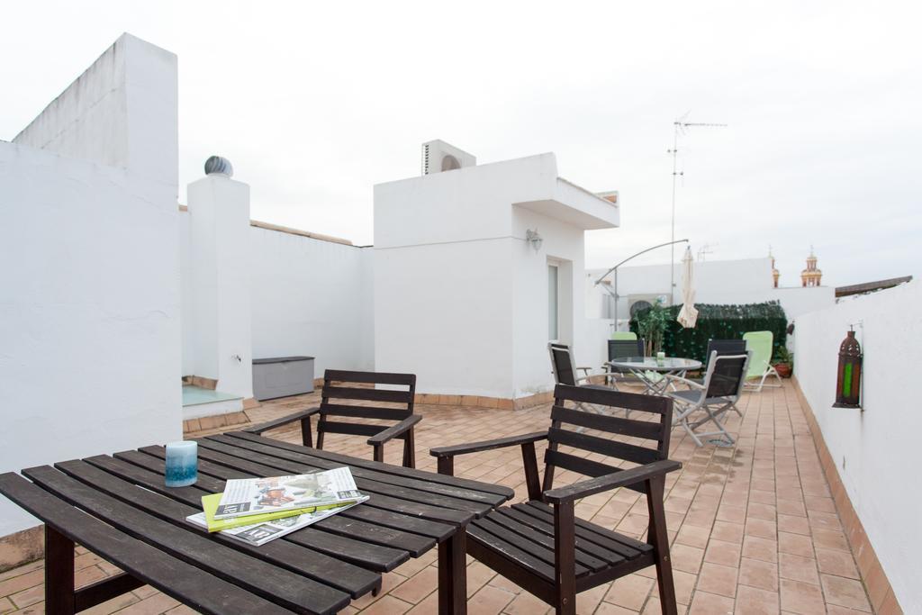 Apartamentos Diaber San Leandro Sevilla Zimmer foto